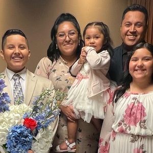 Meet your Posher, Mirella